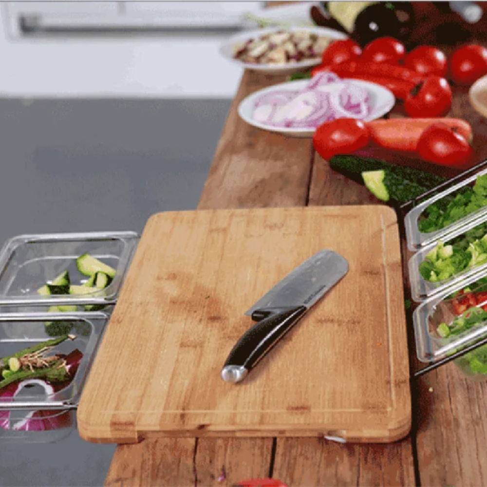 Prepmate™ – Bambus Schneidebrett mit Edelstahl-Schalen