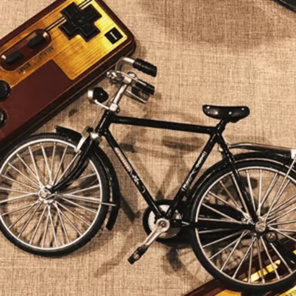 VeloCraft™ – Mini-Legierungsfahrrad als DIY Nostalgie-Bausatz