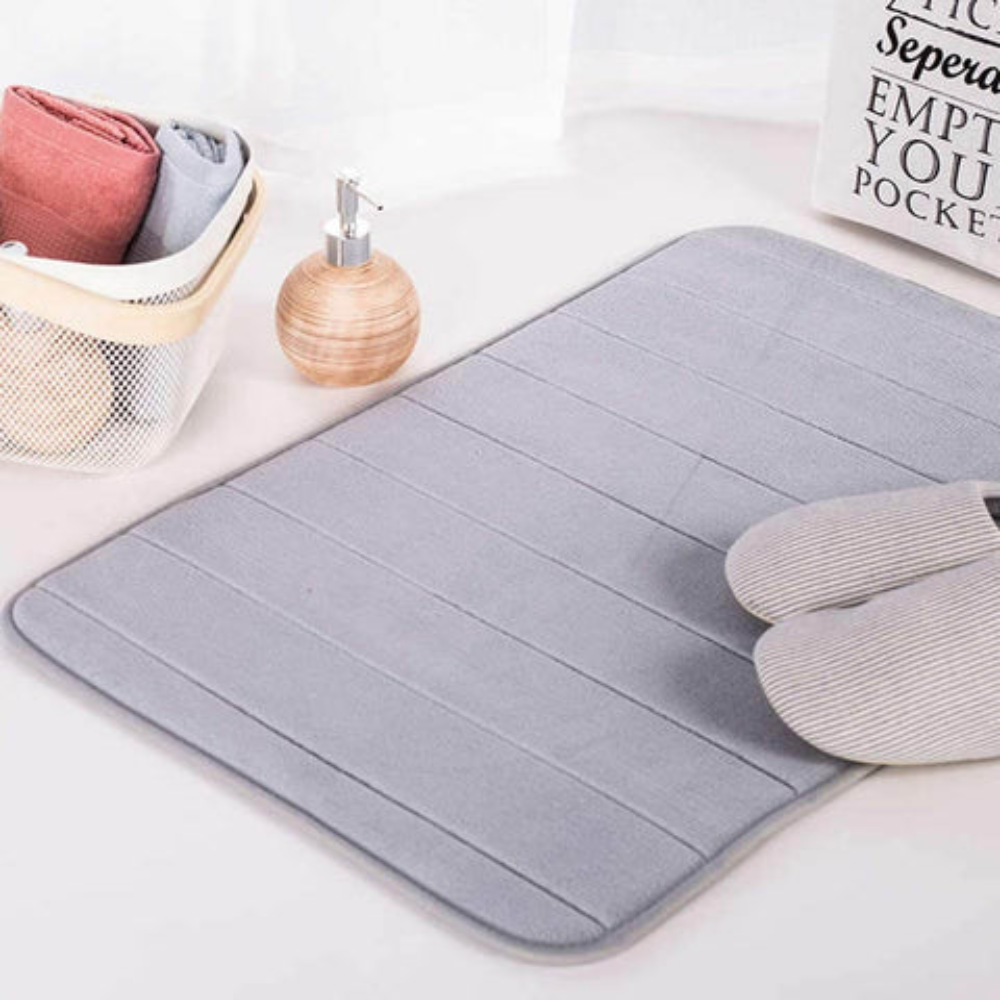 SoftStep™ – Memory-Foam Badematte mit Anti-Rutsch & Komfortpolster