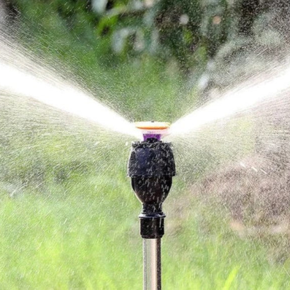 AquaSpin™ 360° Rotations-Sprinkler mit verstellbarem Dreibein-Stativ