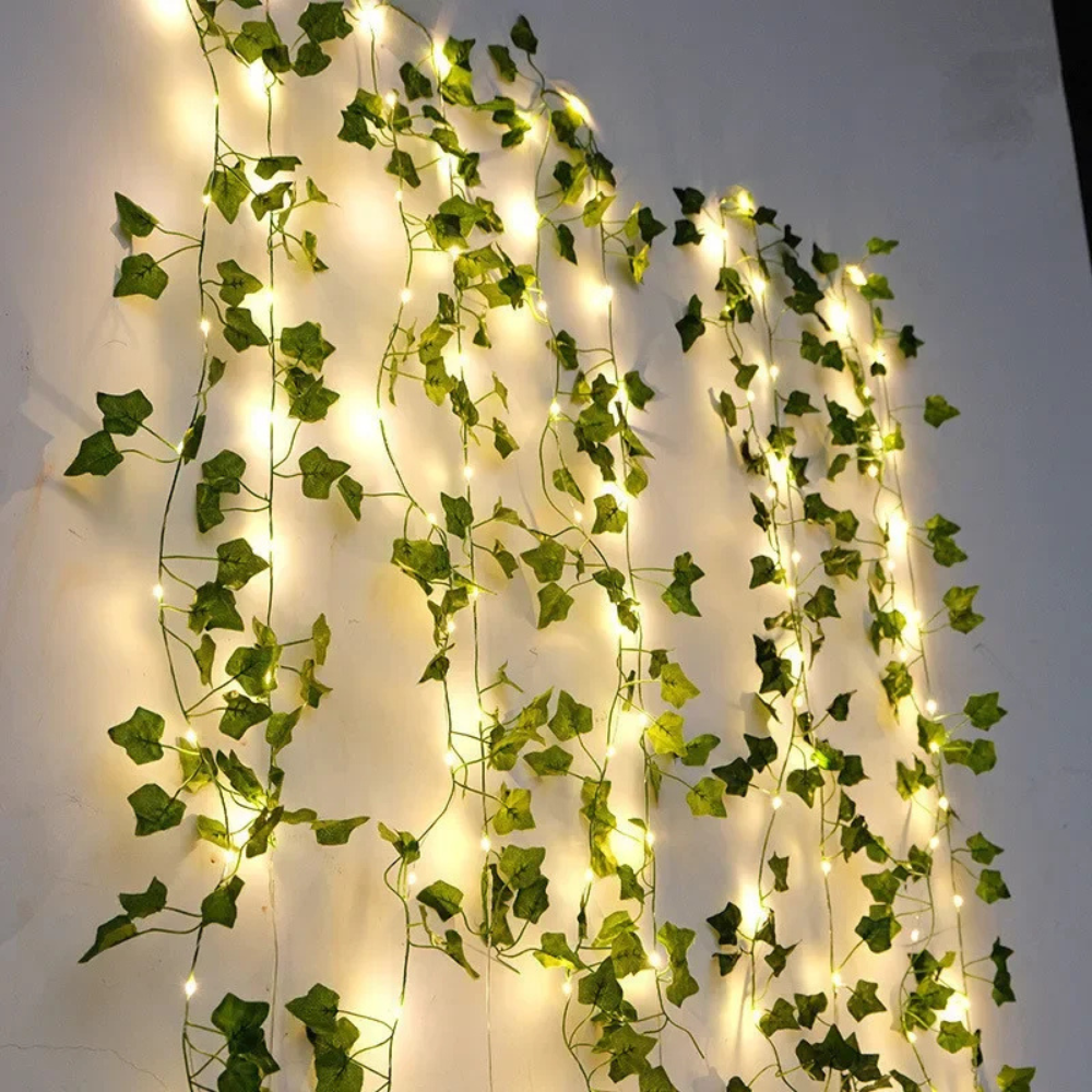 BlütenLicht™ – LED-Lichterkette mit Blumen & Blättern