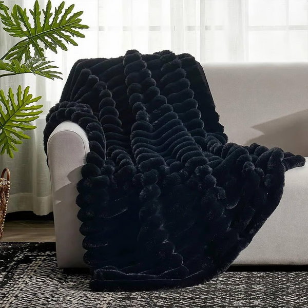 KuschelStreifen™ – Flauschige Flanelldecke für alle Jahreszeiten