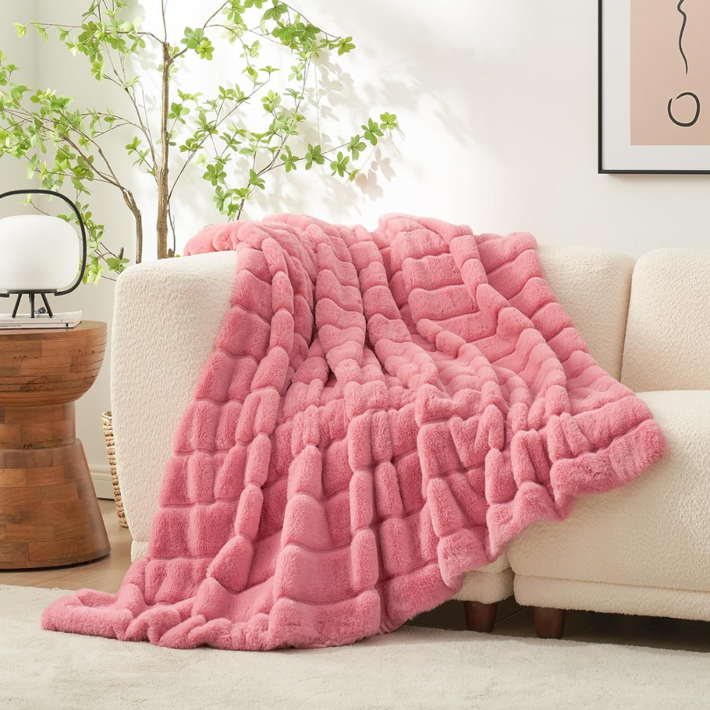 KuschelStreifen™ – Flauschige Flanelldecke für alle Jahreszeiten