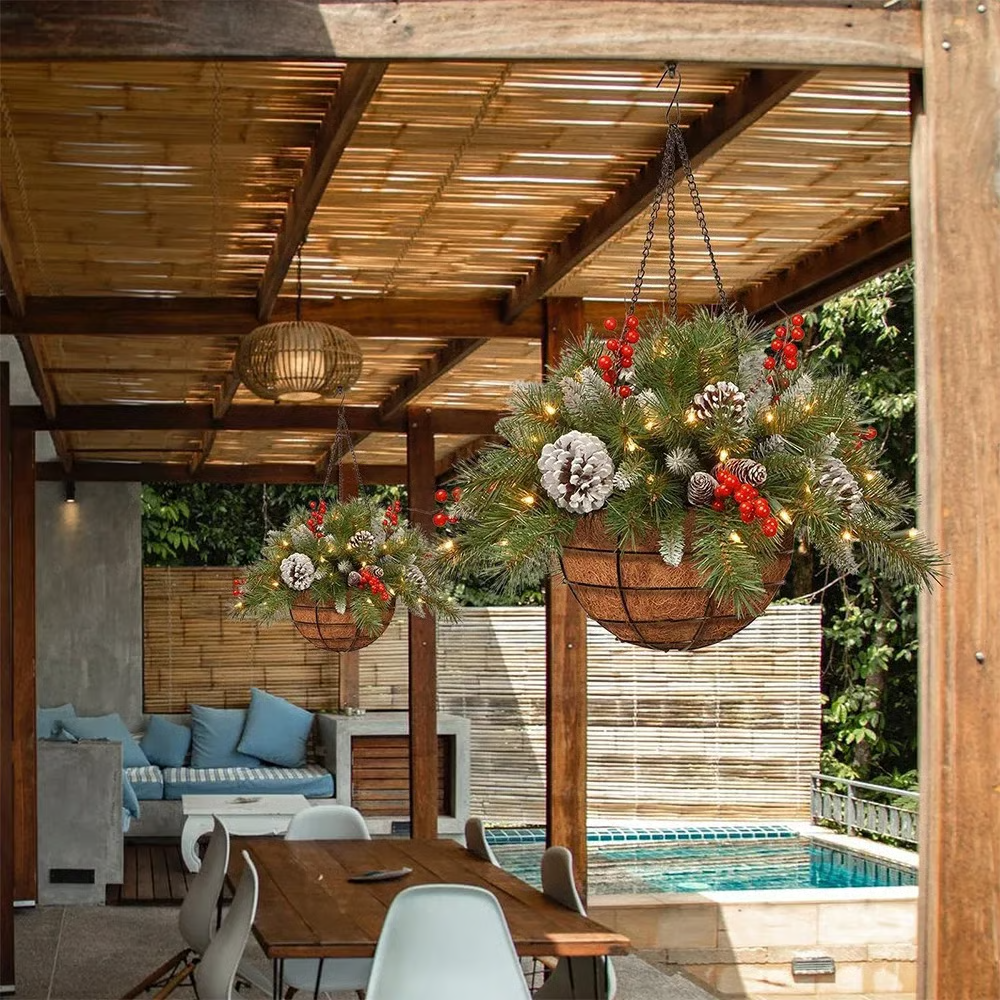 LichtKorb™ Weihnachts-Blumenampelkorb mit LED-Beleuchtung