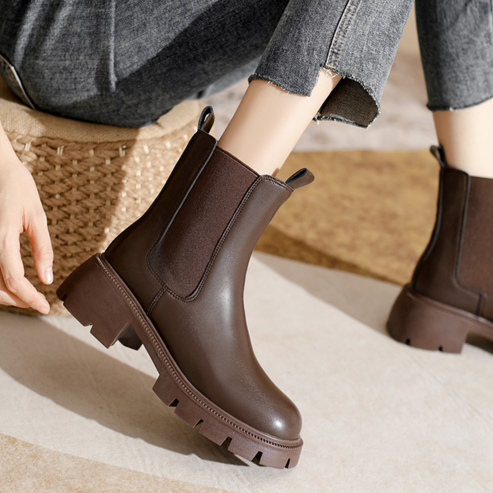 Amélia™ – Moderne & elegante Booties  aus Kunst-Wildleder