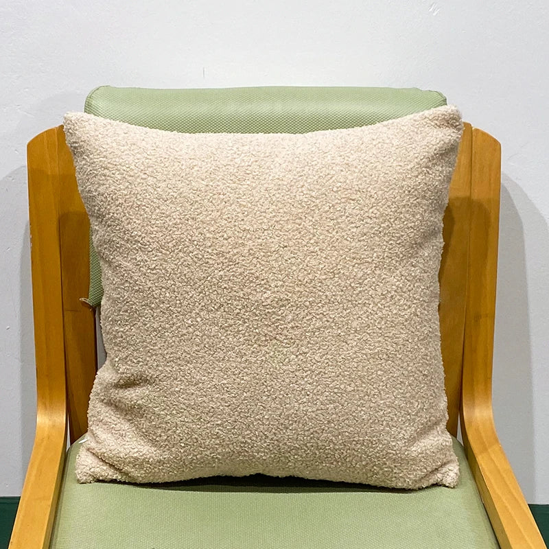 NordHug™ – Kuschelige Bouclé-Kissenhülle